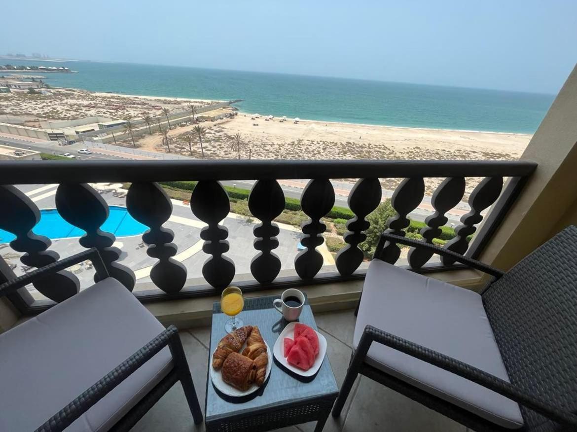 Beach Front Escape Apartment Ras al-Khaimah Exterior photo