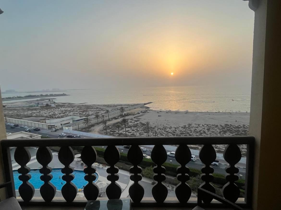 Beach Front Escape Apartment Ras al-Khaimah Exterior photo