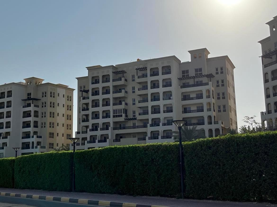 Beach Front Escape Apartment Ras al-Khaimah Exterior photo